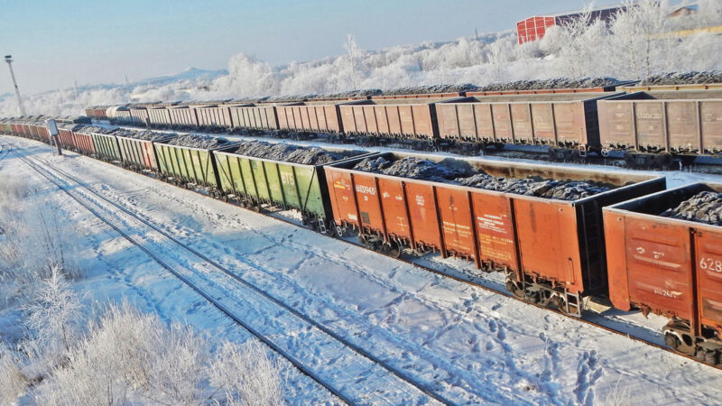 РЖД впервые за пять лет ушли в убыток: долг достиг 4 трлн, компания распродает активы